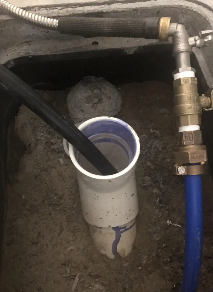 Anti-smell plug: archived work image 1
